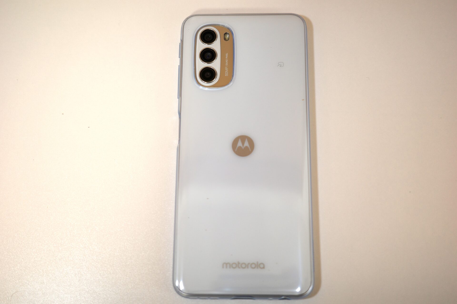 moto g52j 5G ホワイト SIMフリー Aランク 本体【ReYuuストア（リユーストア）】-